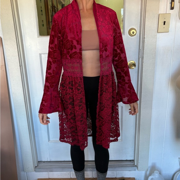 Vocal Deep Red Lace Robe - Picture 1 of 5